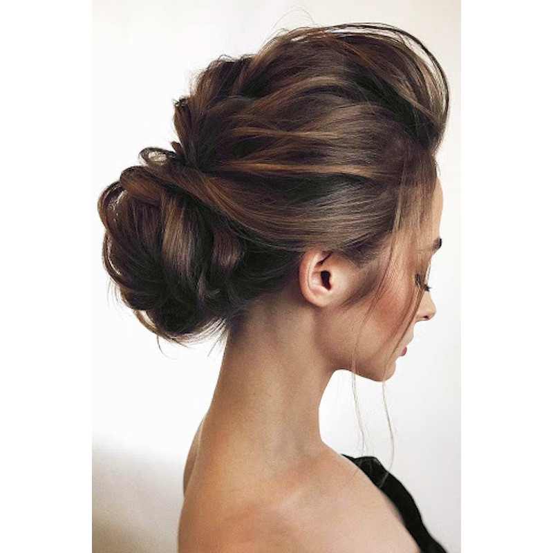 Mariage : chignon et attache